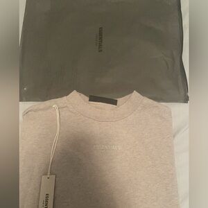 Essentials Fear of God Beige t shirt
